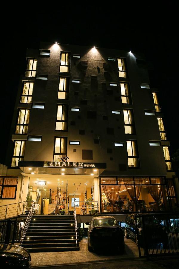 Zemalex Hotel Аддис-Абеба Экстерьер фото