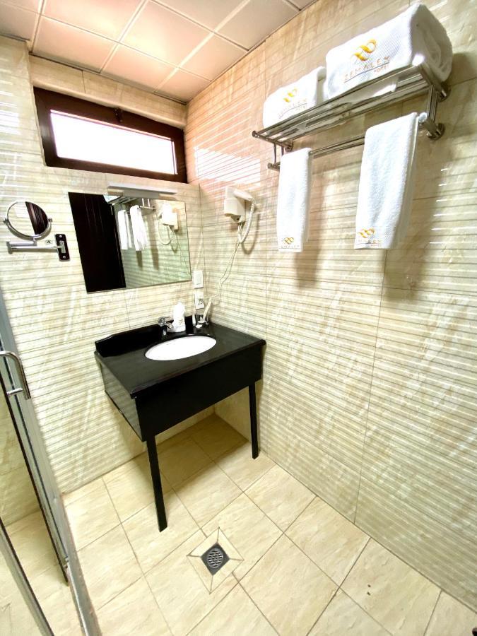 Zemalex Hotel Аддис-Абеба Экстерьер фото